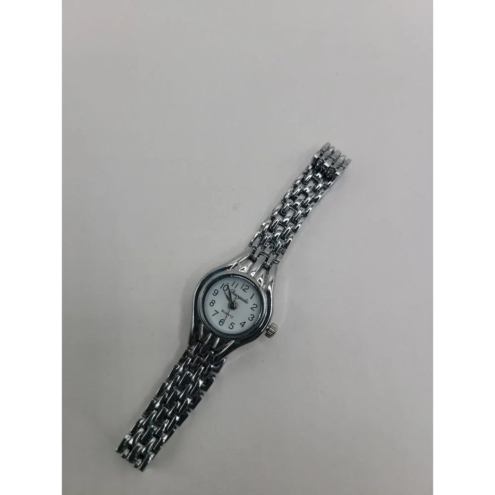 Chaoyada Women's Quartz Watch‎ Silver Tone Bracelet White Dial Analog Wristwatch